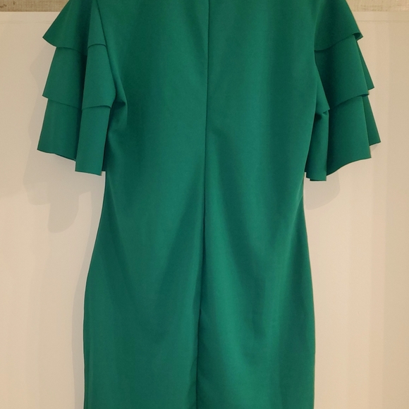 Green dress - Picture 2 of 4